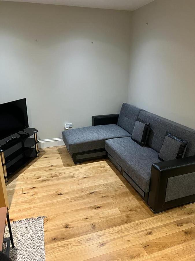 Lovely 1 Bedroom Apartment With On Street Parking Londýn Exteriér fotografie