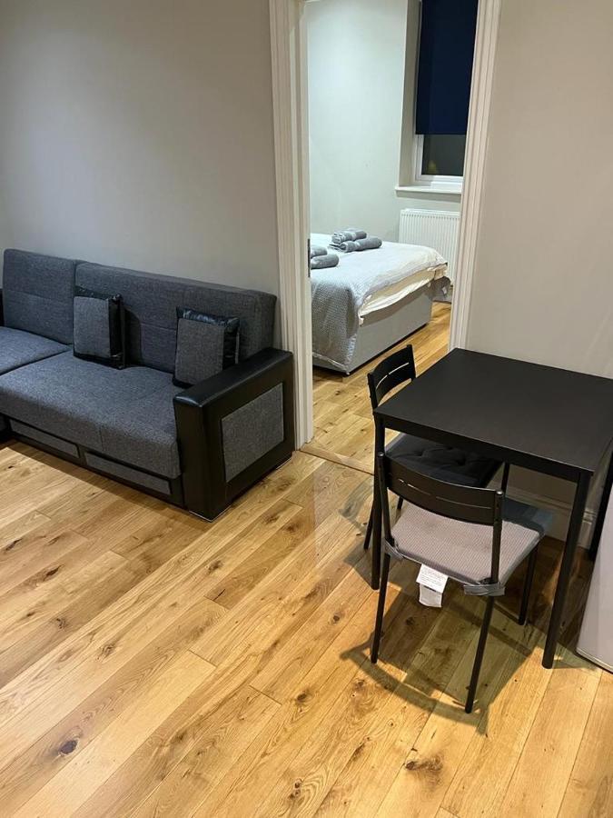 Lovely 1 Bedroom Apartment With On Street Parking Londýn Exteriér fotografie